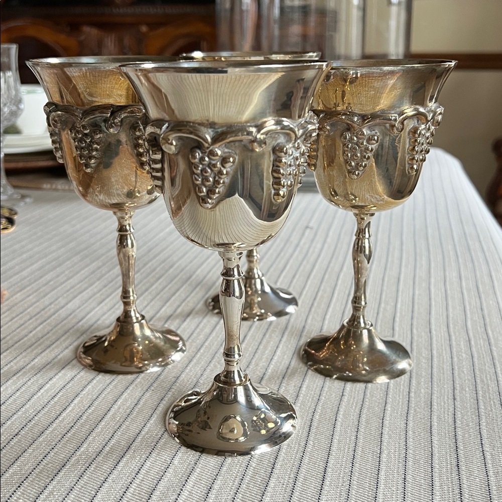 Silver Plate Goblets with Grape Design. Set of 4.
